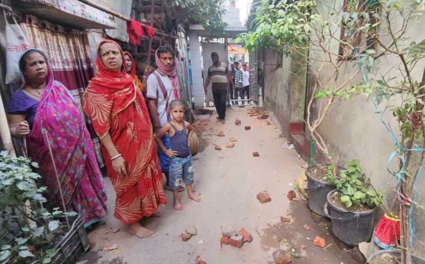 চট্টগ্রামের পাথরঘাটায় তিন মন্দিরে হামলা ও ভাঙচুর