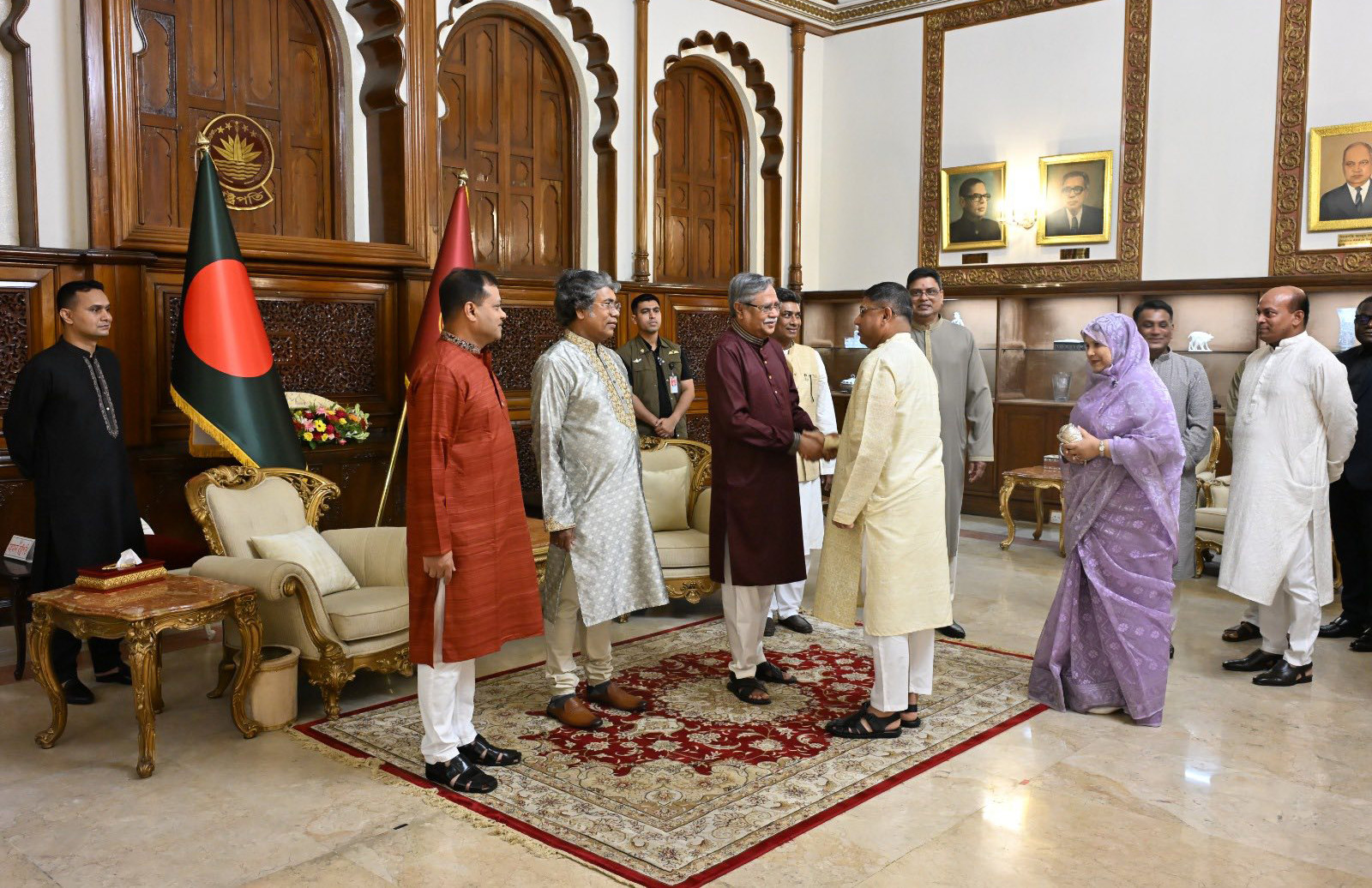 রাষ্ট্রপতির সঙ্গে সেনাপ্রধানের ঈদ শুভেচ্ছা বিনিময়