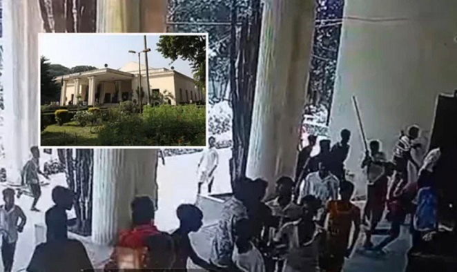 সিরাজগঞ্জে রবীন্দ্রনাথ ঠাকুরের কাছারিবাড়িতে হামলা-ভাঙচুর