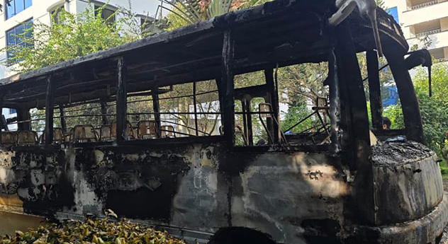 ড্যাফোডিল ও সিটি বিশ্ববিদ্যালয় শিক্ষার্থীদের মধ্যে সংঘর্ষ, ভাঙচুর আগুন