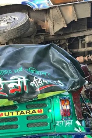 সুনামগঞ্জে বাসের ধাক্কায় বাবা-মেয়েসহ নিহত ৫