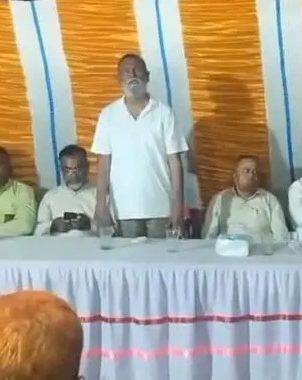 ‘আমাদেরটা স্বরাষ্ট্রমন্ত্রী, কথা না শুনলে গাট্টি বেঁধে রাখো’ বলে ইউএনও-ওসিকে বিএনপি নেতার হুমকি