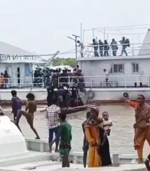 মোংলায় কোস্টগার্ড স্টেশনে হামলা ও ভাঙচুর